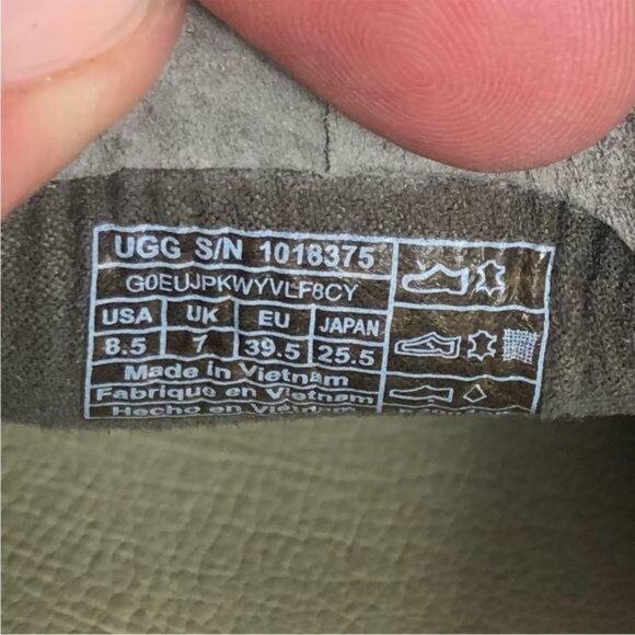 Ugg Adley Slip On Sneaker Perforated Suede White Wall Gray Size 8.5 - Picture 10 of 11